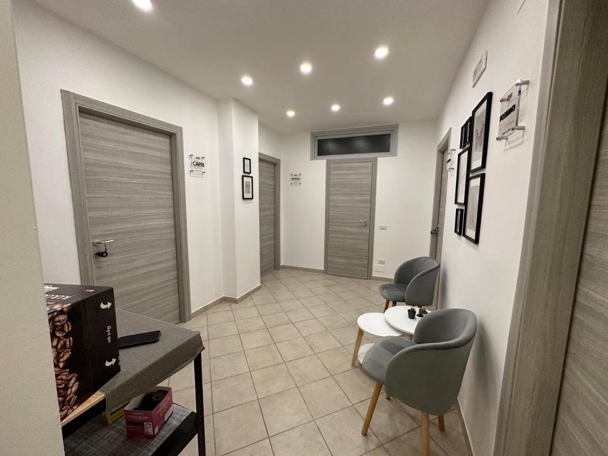 B&B Off Rooms And Relax Napoli Esterno foto