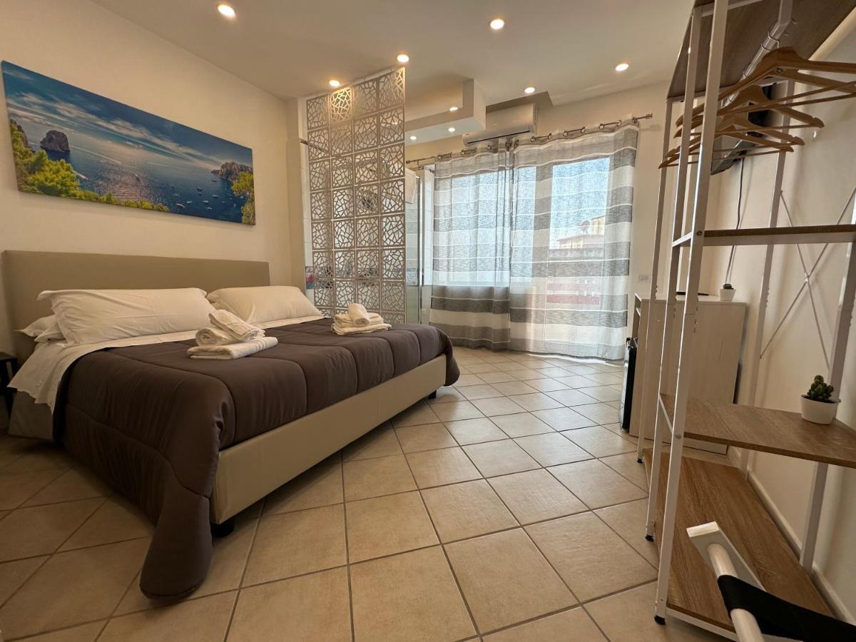 B&B Off Rooms And Relax Napoli Esterno foto