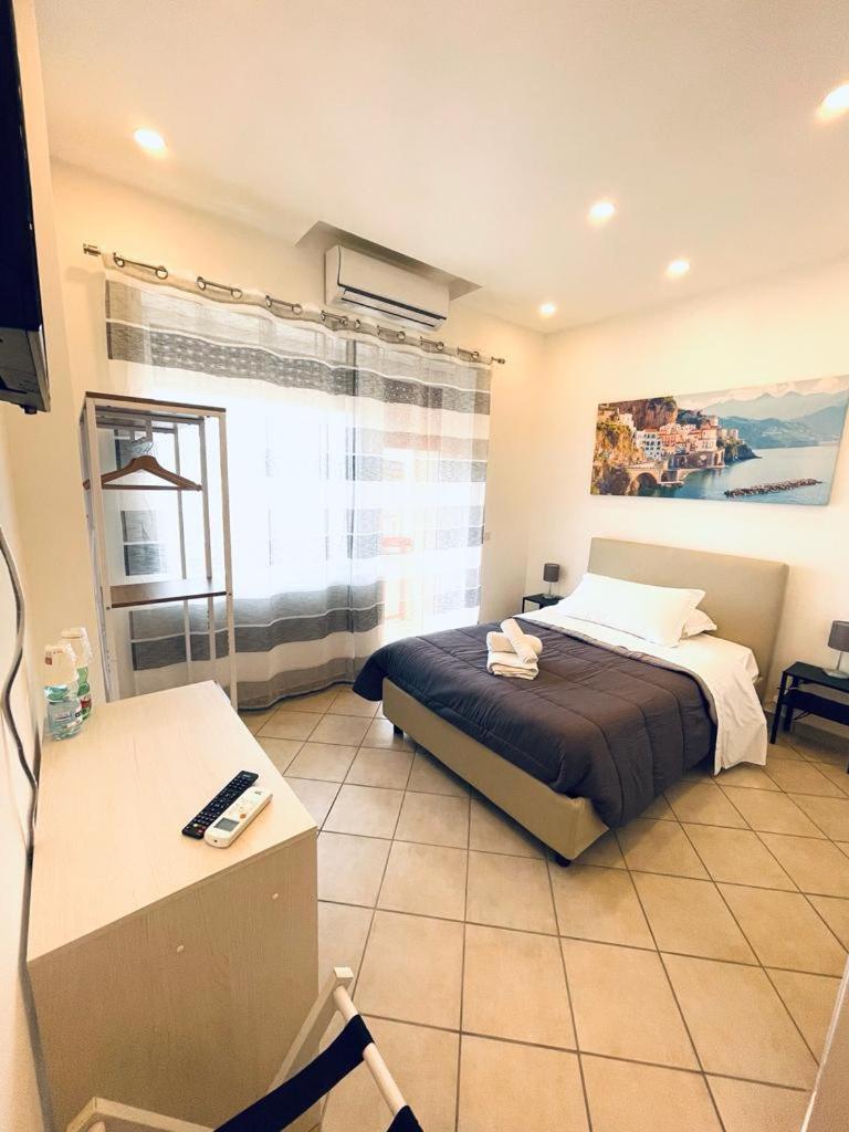 B&B Off Rooms And Relax Napoli Esterno foto